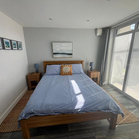 Entire Guest Suite In Four Mile Bridge, Rhoscolyn Valley Zewnętrze zdjęcie